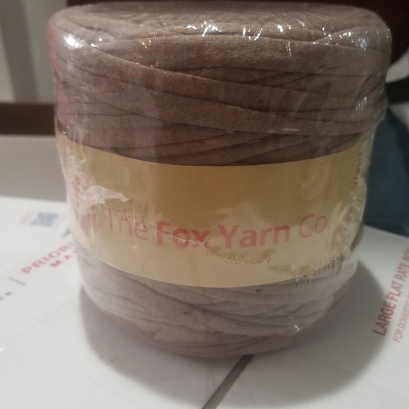 Yarn - Picture 2 of 4